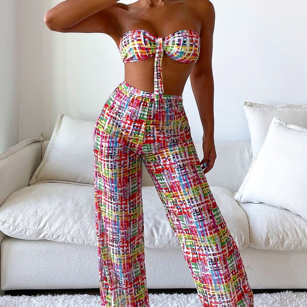 BIKINI SWIMSUIT & PANTS